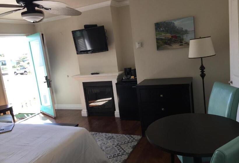 غرفة ديلوكس سرير كينج, Beach Bungalow Inn And Suites