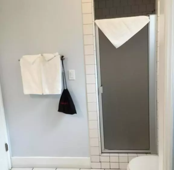 デラックスファミリールーム, Beach Bungalow Inn And Suites