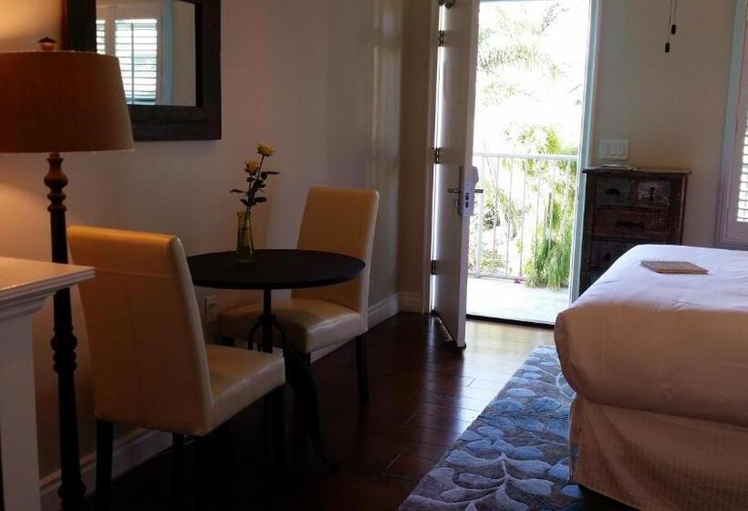 디럭스 룸, Beach Bungalow Inn And Suites