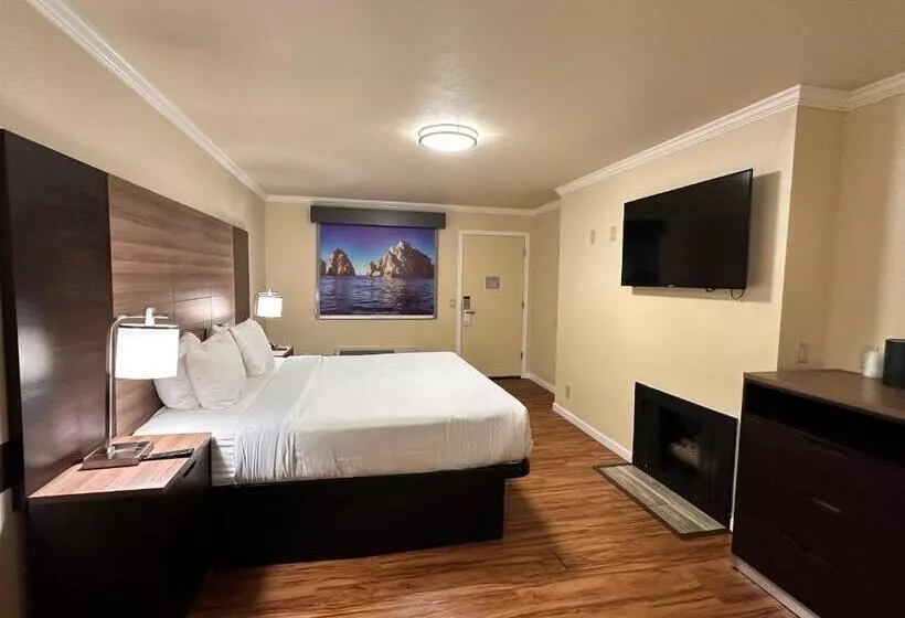 キングサイズベッドのスタンダードルーム, Beachwalker Inn Cayucos