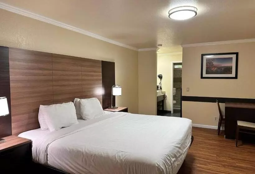 キングサイズベッドのスタンダードルーム, Beachwalker Inn Cayucos