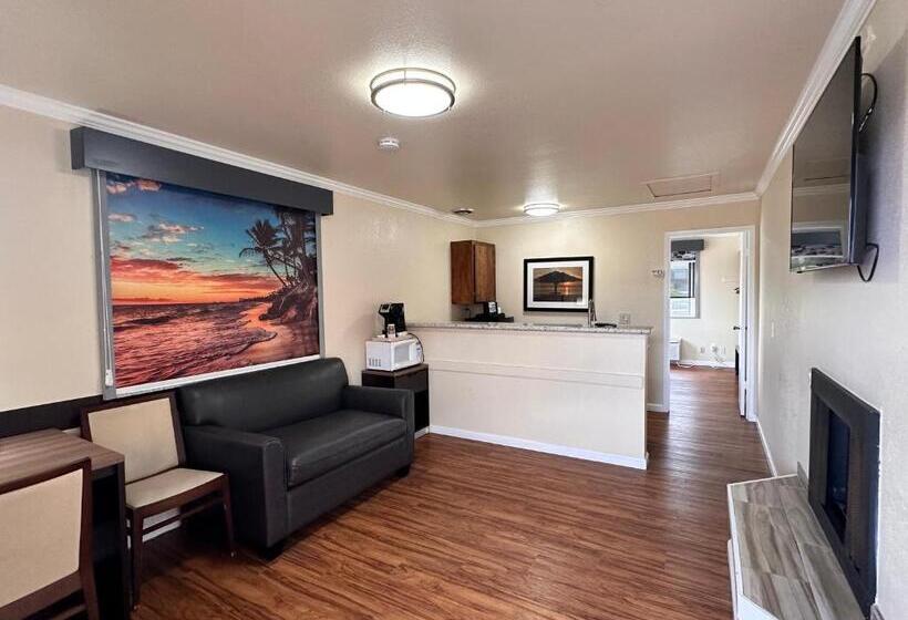 디럭스 스위트, Beachwalker Inn Cayucos