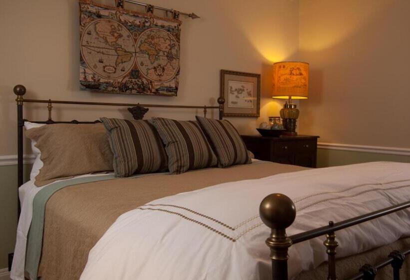 غرفة قياسية مزوَّدة بجاكوزي, Blue Heron Inn