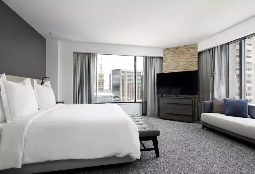 プレミアムスタジオ, Four Seasons Hotel Denver