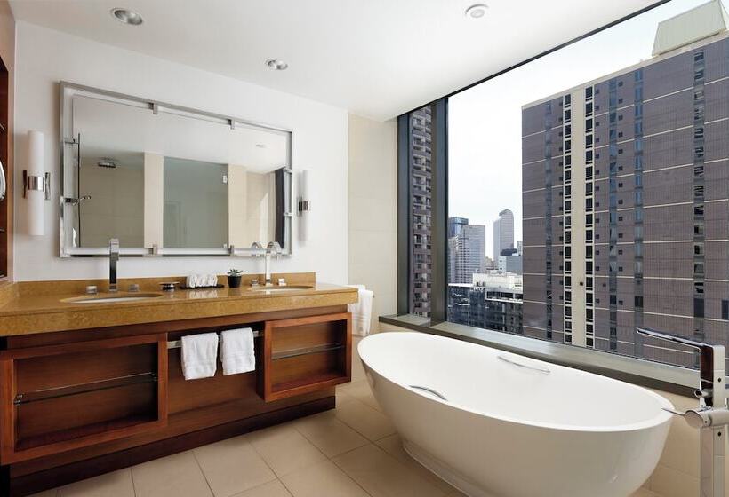 Студия Премиум, Four Seasons Hotel Denver