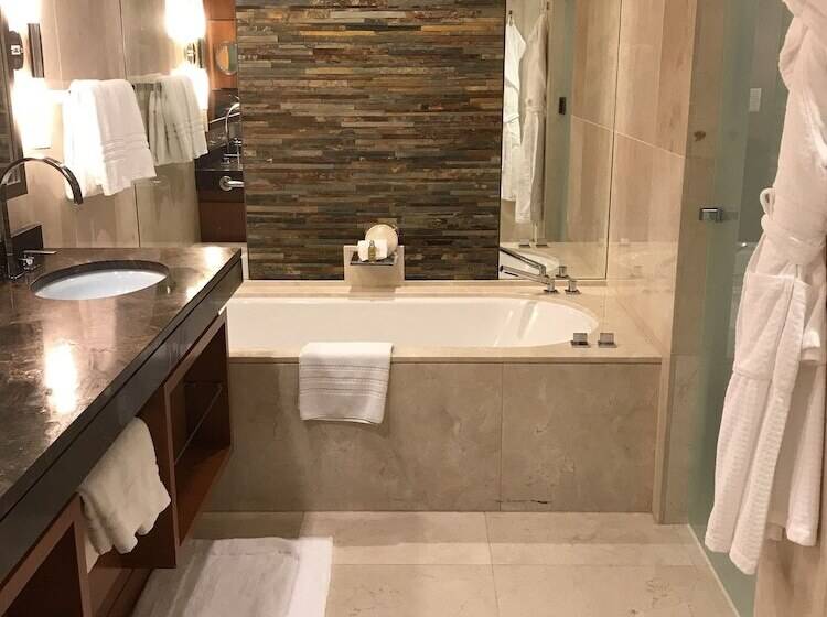 身障者適用スイートルーム, Four Seasons Hotel Denver