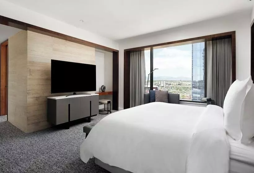 プレミアムスイート, Four Seasons Hotel Denver
