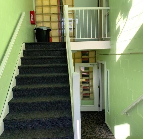 标准间, Lake Inn And Restaurant