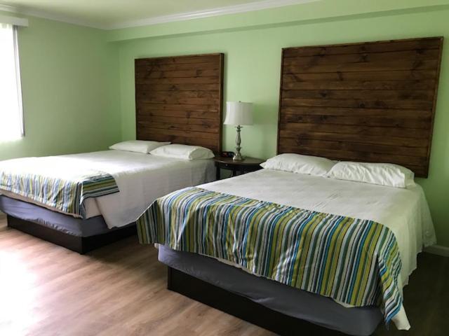 Номер Стандарт, Lake Inn And Restaurant