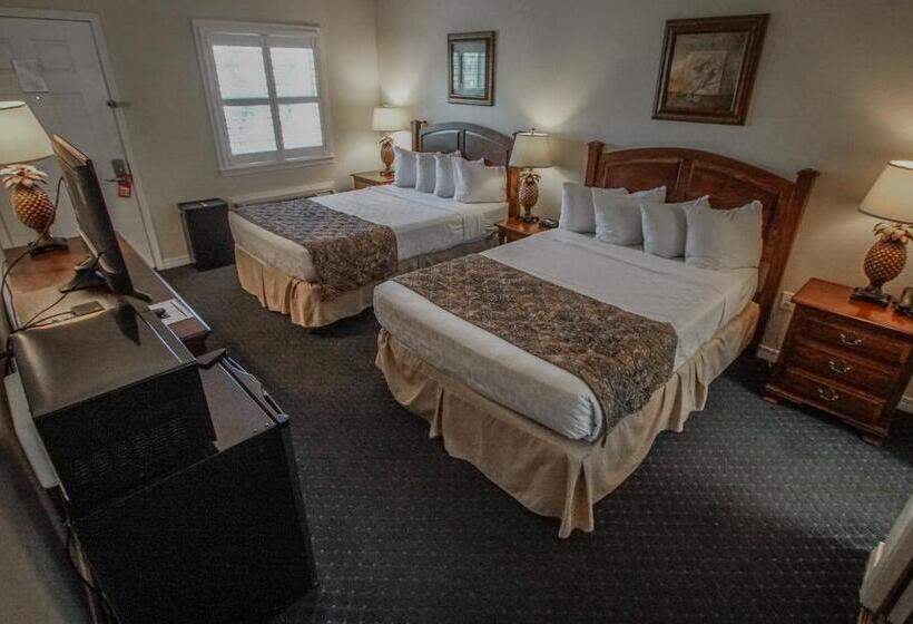 غرفة كلاسيكية رباعية, Marina Bay Resort