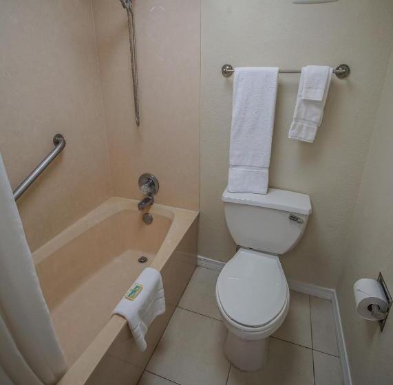 Четырехместный Номер Классик, Marina Bay Resort