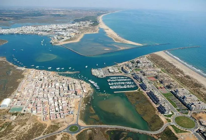 اتاق خانوادگی تودرتو, Meliá Isla Canela