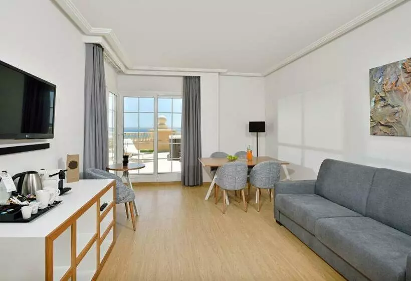 سوییت جونیور اجرایی, Meliá Isla Canela