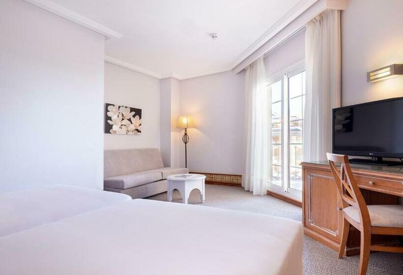 חדר משפחתי, Meliá Isla Canela