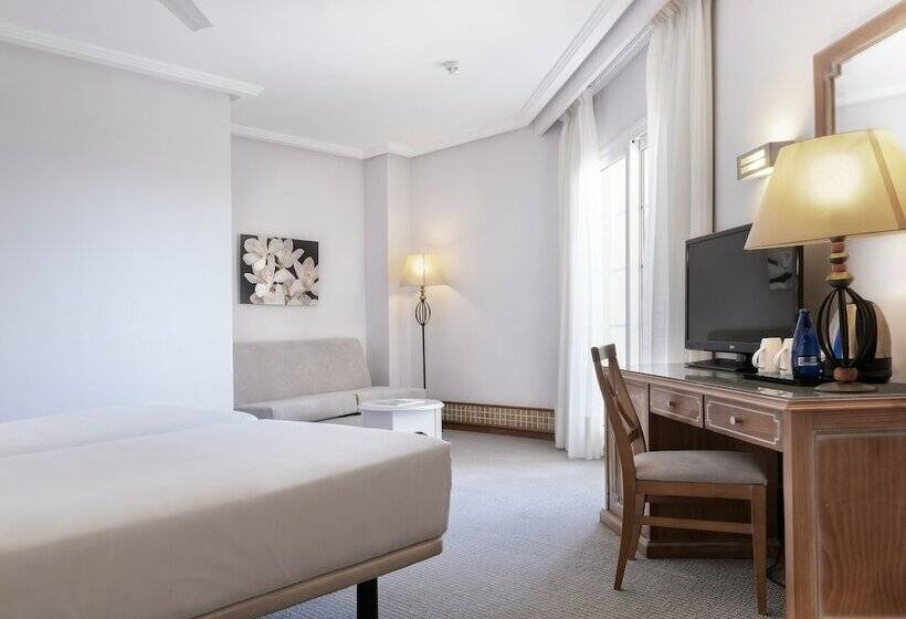 חדר משפחתי, Meliá Isla Canela