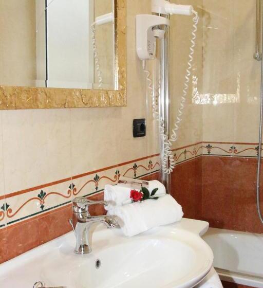 חדר סטנדרט לארבעה, Mirage