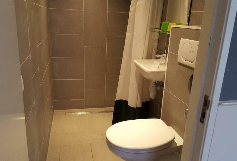 חדר סטנדרט, Old Quarter