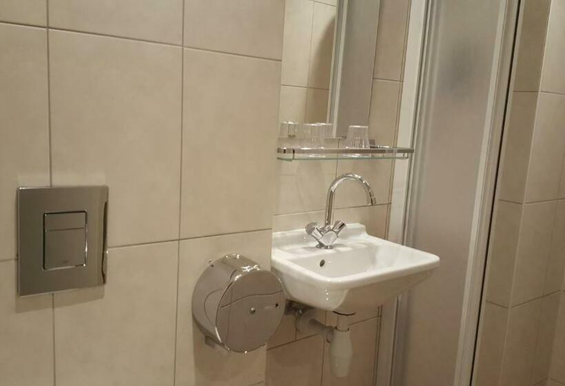 חדר סטנדרט, Old Quarter