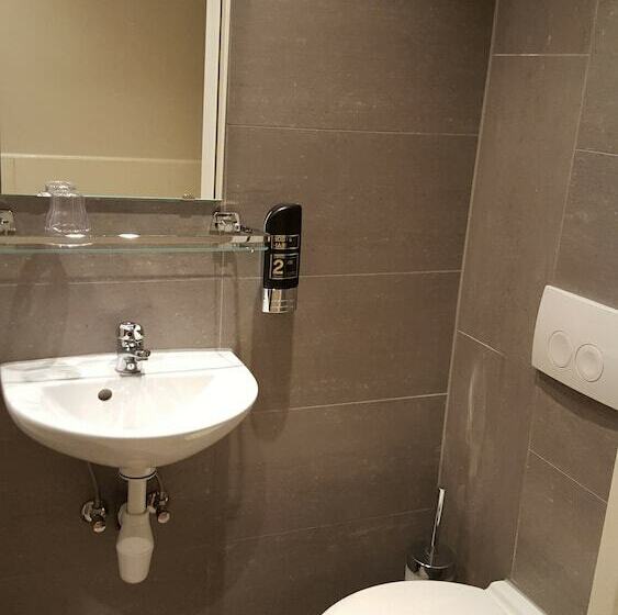 חדר סטנדרט יחיד, Old Quarter