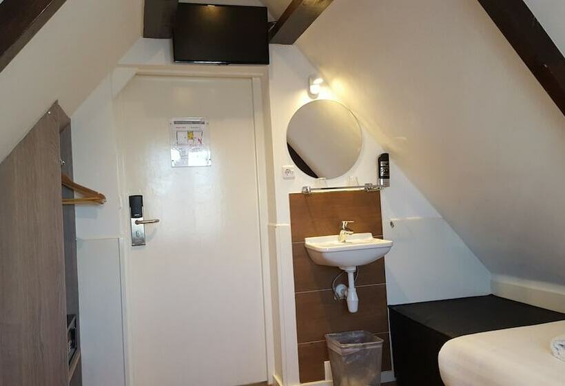 חדר סטנדרט חדר אמבטיה משותף, Old Quarter