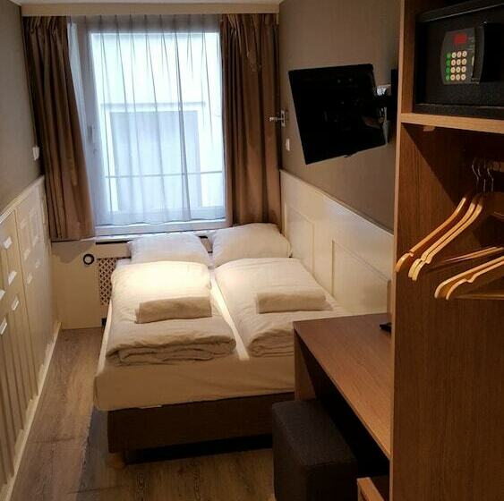 חדר סטנדרט, Old Quarter