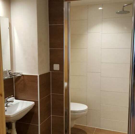 חדר סטנדרט, Old Quarter