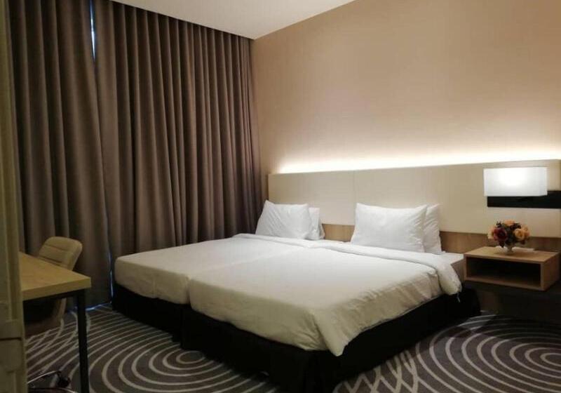 Quarto Deluxe, Regalia Upper View