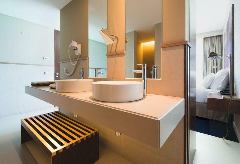 수피리어 패밀리 룸 바다 전망, Vidamar Resort Hotel Algarve