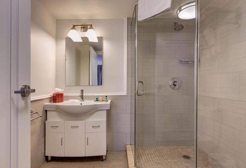 اتاق لوکس با تخت بزرگ, Villa Italia South Beach