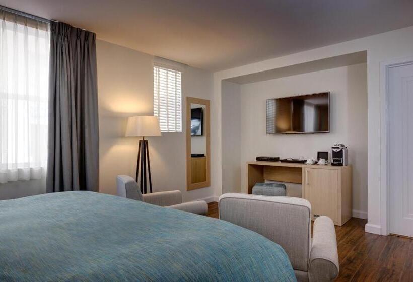اتاق لوکس با تخت بزرگ, Villa Italia South Beach