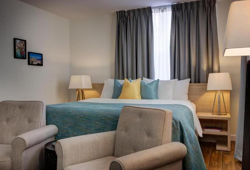 اتاق لوکس با تخت بزرگ, Villa Italia South Beach