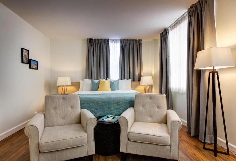 اتاق لوکس با تخت بزرگ, Villa Italia South Beach