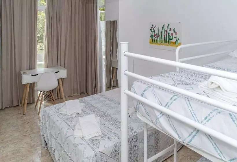 اتاق استاندارد چهار تخته, La Moraga De Poniente Malaga Hostel