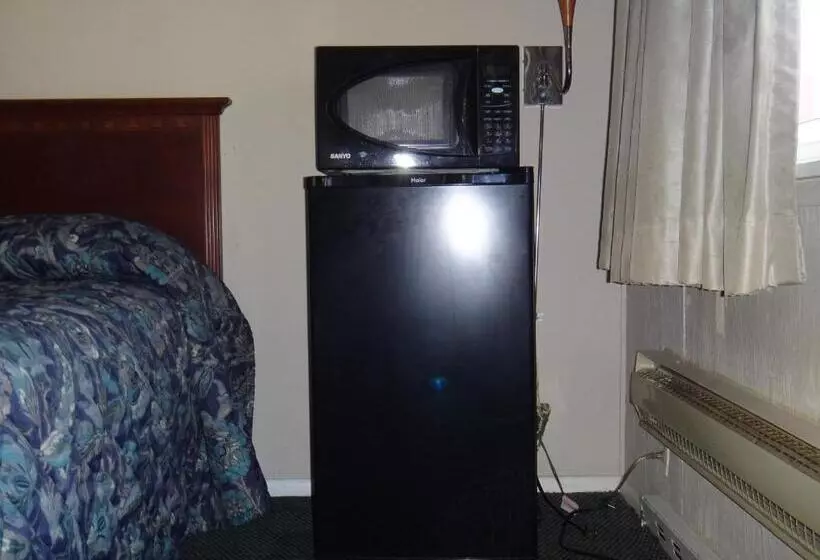 キングサイズベッドのスタンダードルーム, Budget Motor Inn  Mahopac