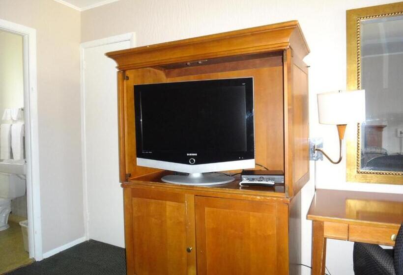 Стандартный Номер Кровать Кинг, Budget Motor Inn Mahopac