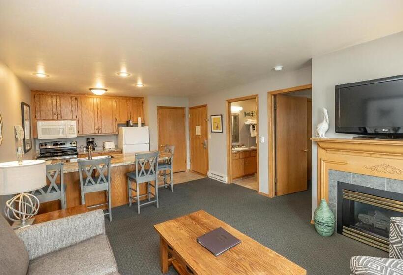 Люкс, Westwood Shores Waterfront Resort