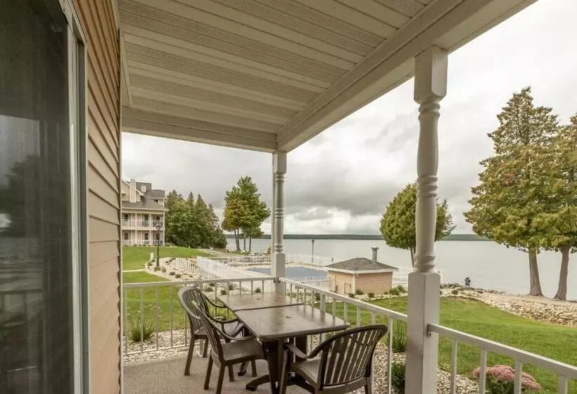 سوئیت 2 خوابه, Westwood Shores Waterfront Resort