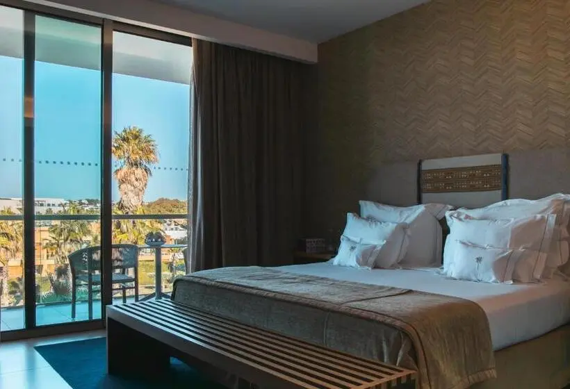 プレステージルーム, Wine & Books by the Sea, Algarve Resort