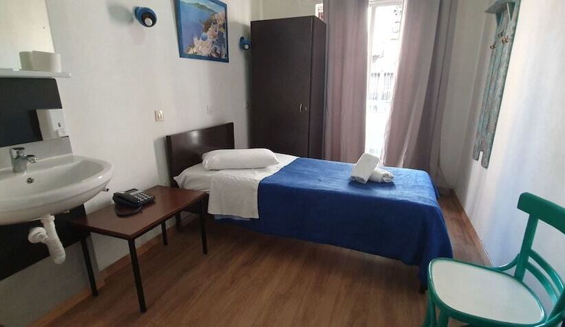 스탠다드 싱글 룸 공동욕실, Sparta Team