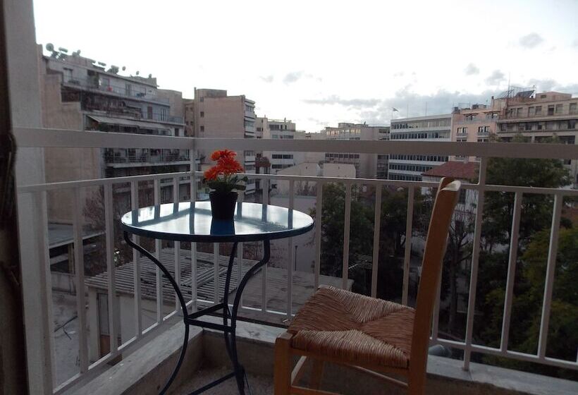 스탠다드 룸 공동 욕실, Sparta Team