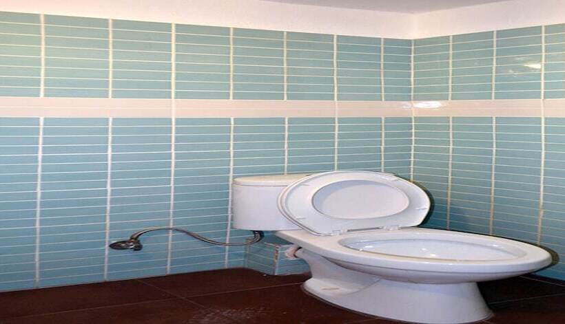 스탠다드 트리픔 룸 공동욕실, Sparta Team