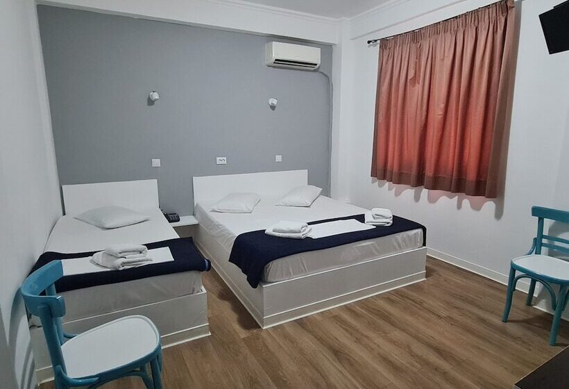 Chambre Triple Standard, Sparta Team