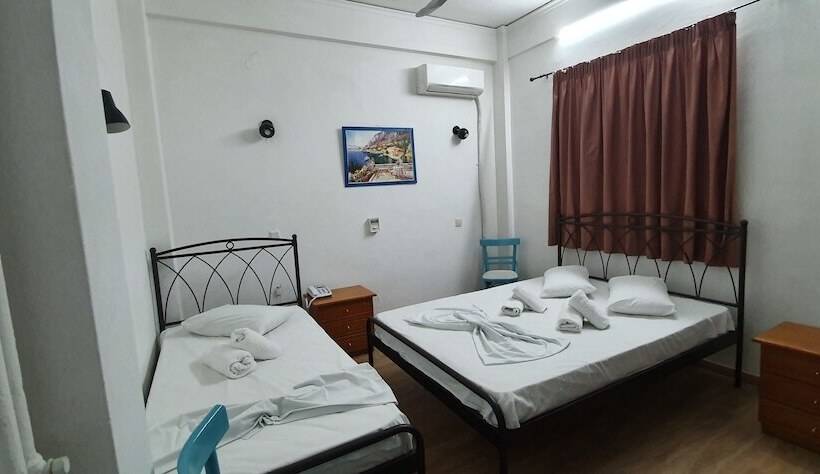 스탠다드 트리플 룸, Sparta Team