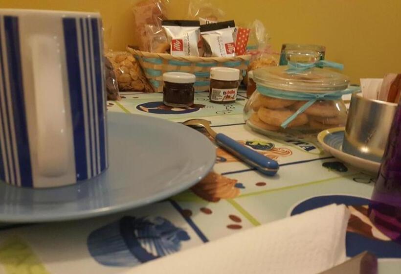 اتاق استاندارد سه نفره, Domina Romae B&b