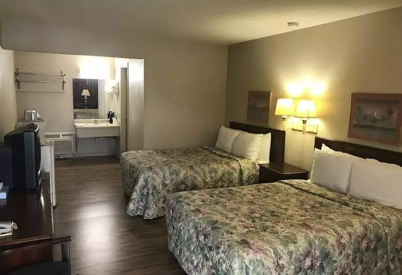２ダブルベッドのスタンダードルーム, Holiday Motel