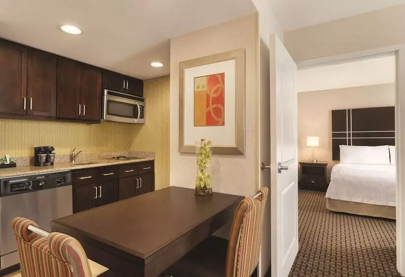スイート, Homewood Suites By Hilton Joplin