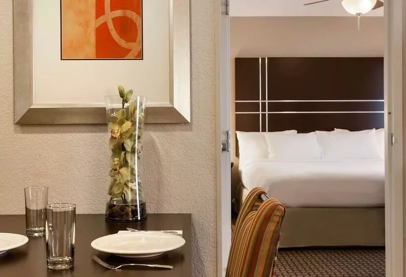 スイート, Homewood Suites By Hilton Joplin
