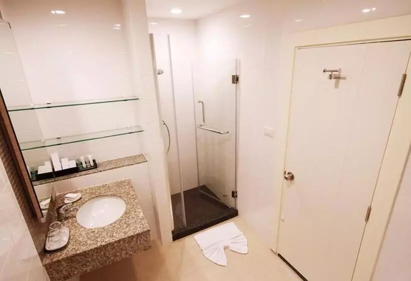 デラックスルーム, Classic Kameo Hotel & Serviced Apartments, Ayutthaya