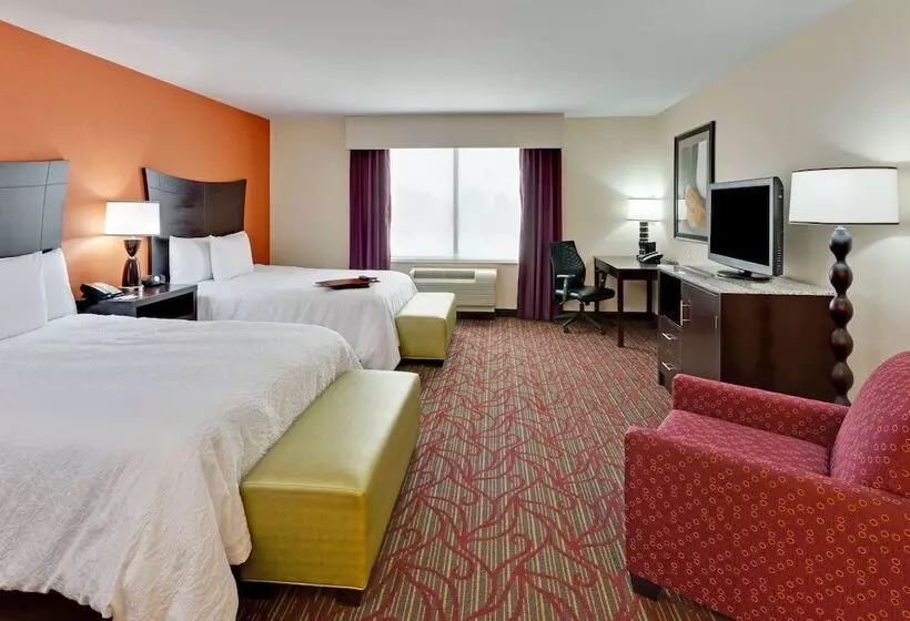 身障者適用スタンダードルーム, Hampton Inn Seneca Falls