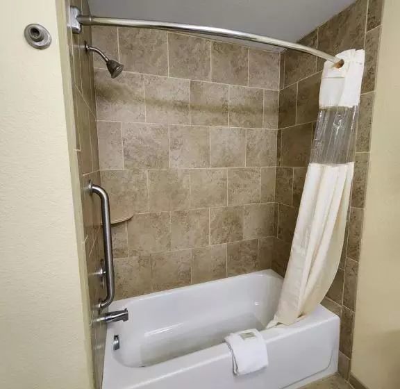 キングサイズベッドのスタンダードルーム, Highland Suites Extended Stay